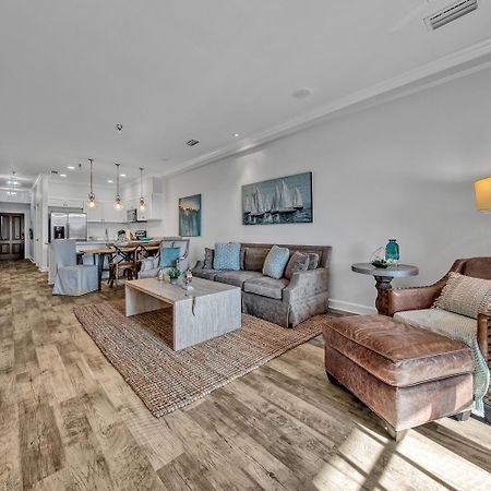 Newly Renovated Overlooking The Seacrest Village Pool And Beach Access Rosemary Beach Exteriör bild