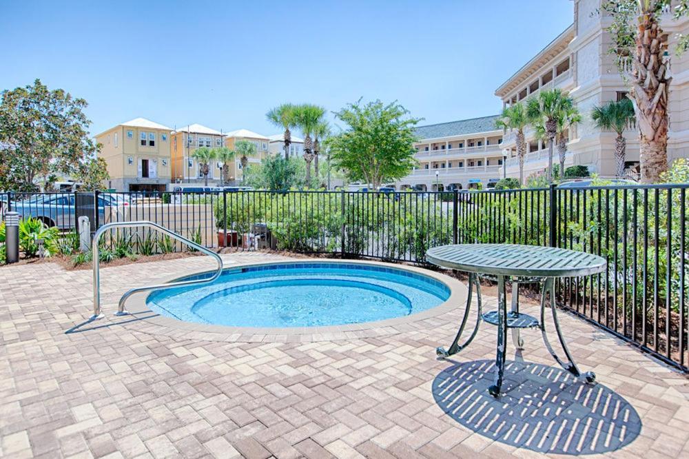 Newly Renovated Overlooking The Seacrest Village Pool And Beach Access Rosemary Beach Exteriör bild
