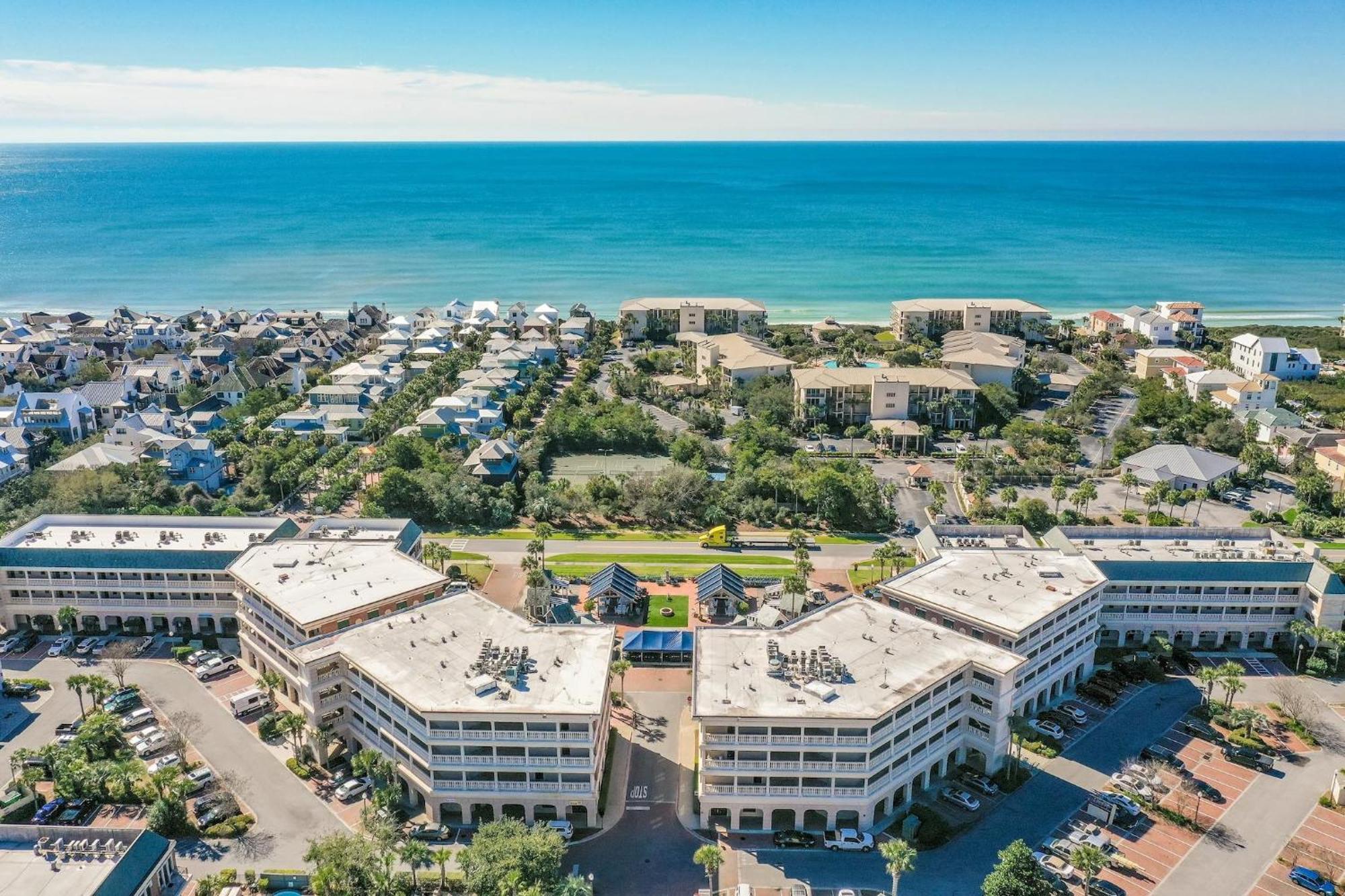 Newly Renovated Overlooking The Seacrest Village Pool And Beach Access Rosemary Beach Exteriör bild